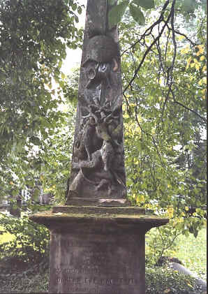 Duncan Ban MacIntyre's grave in Edinburgh