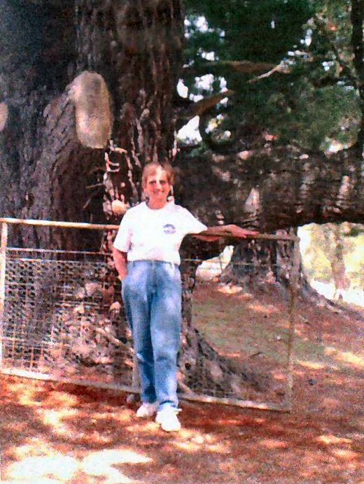 Lesley   nee Blackwell   McKenzie on research trail in 2003-  her gr mother  Jean nee McDonald born 1878 Trunkey