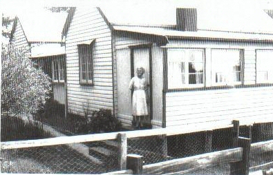 Glenferneigh near Grafton NSW -  home of Mary McLachlan Day  -  says  goodbye to Glenferneigh house - 24 April 1952