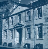 A view of 42 Miller Street which was bought by Robert Findlay, Virginia Merchant in 1782.  In 1996 the house was restored by the Scottish Civic Trust. 